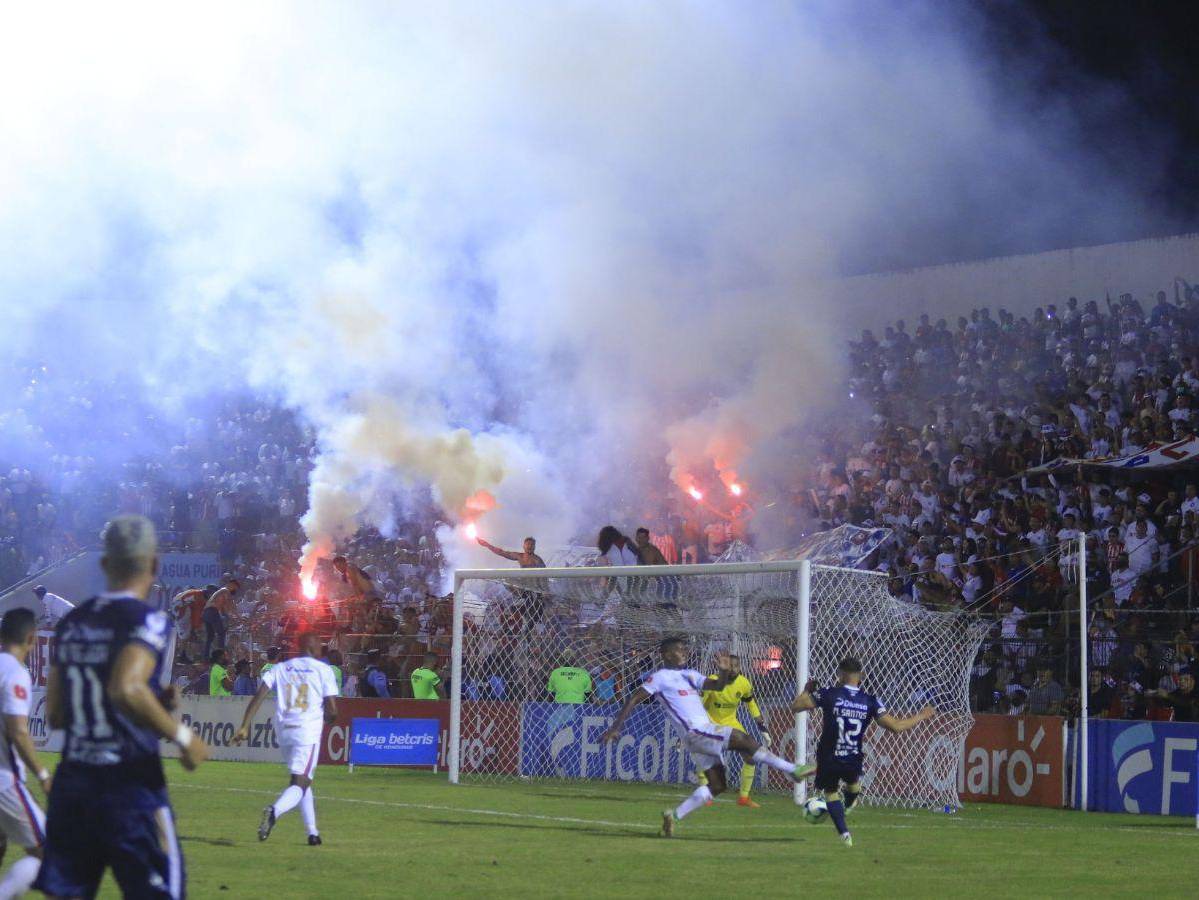 El pueblo olimpista desató un auténtico carnaval en La Ceiba.