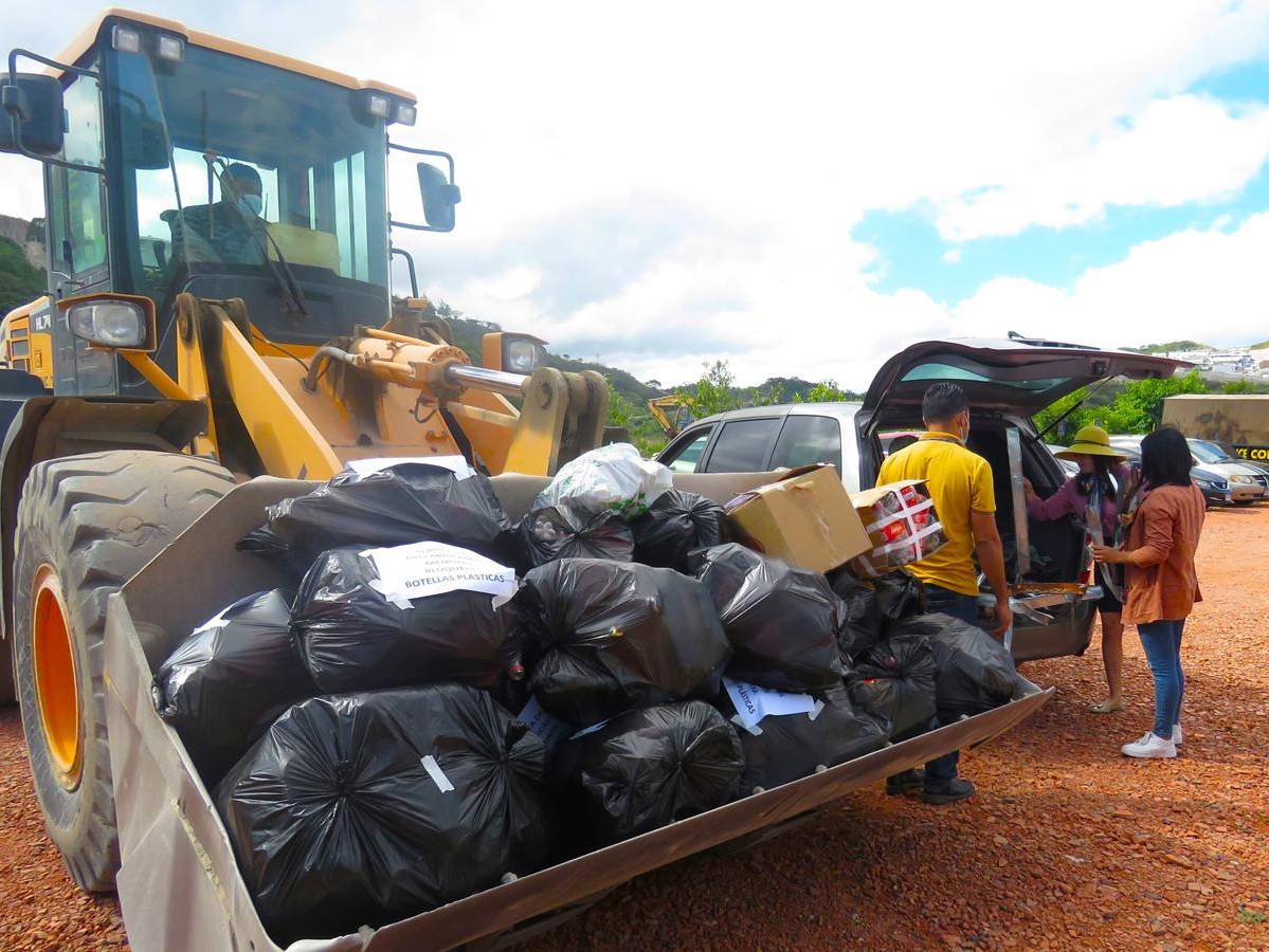 Todo el material de reciclaje que recolectaron lo entregaron a la Fundación Arca de Esperanza.