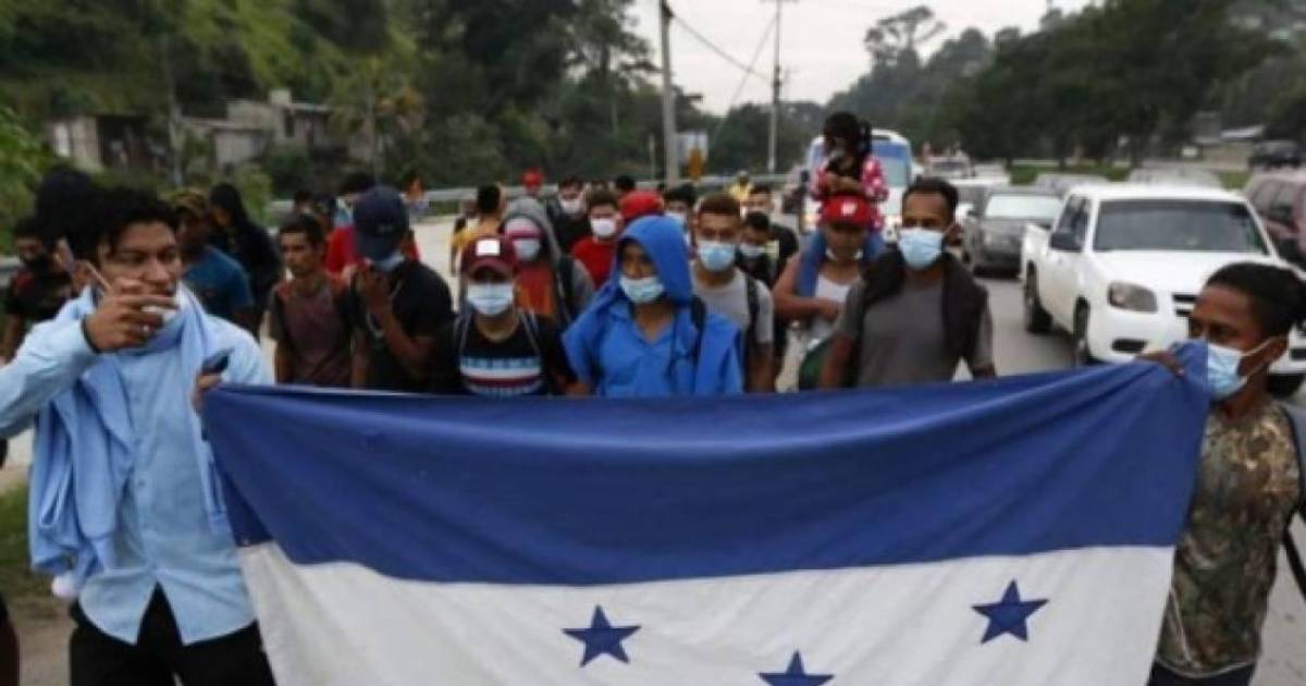 21 mil hondure os emigraron en las caravanas