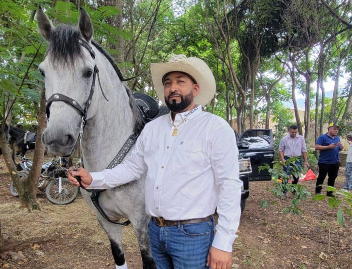 ¿A quién estaban velando el día del altercado entre policías y civiles en Catacamas?