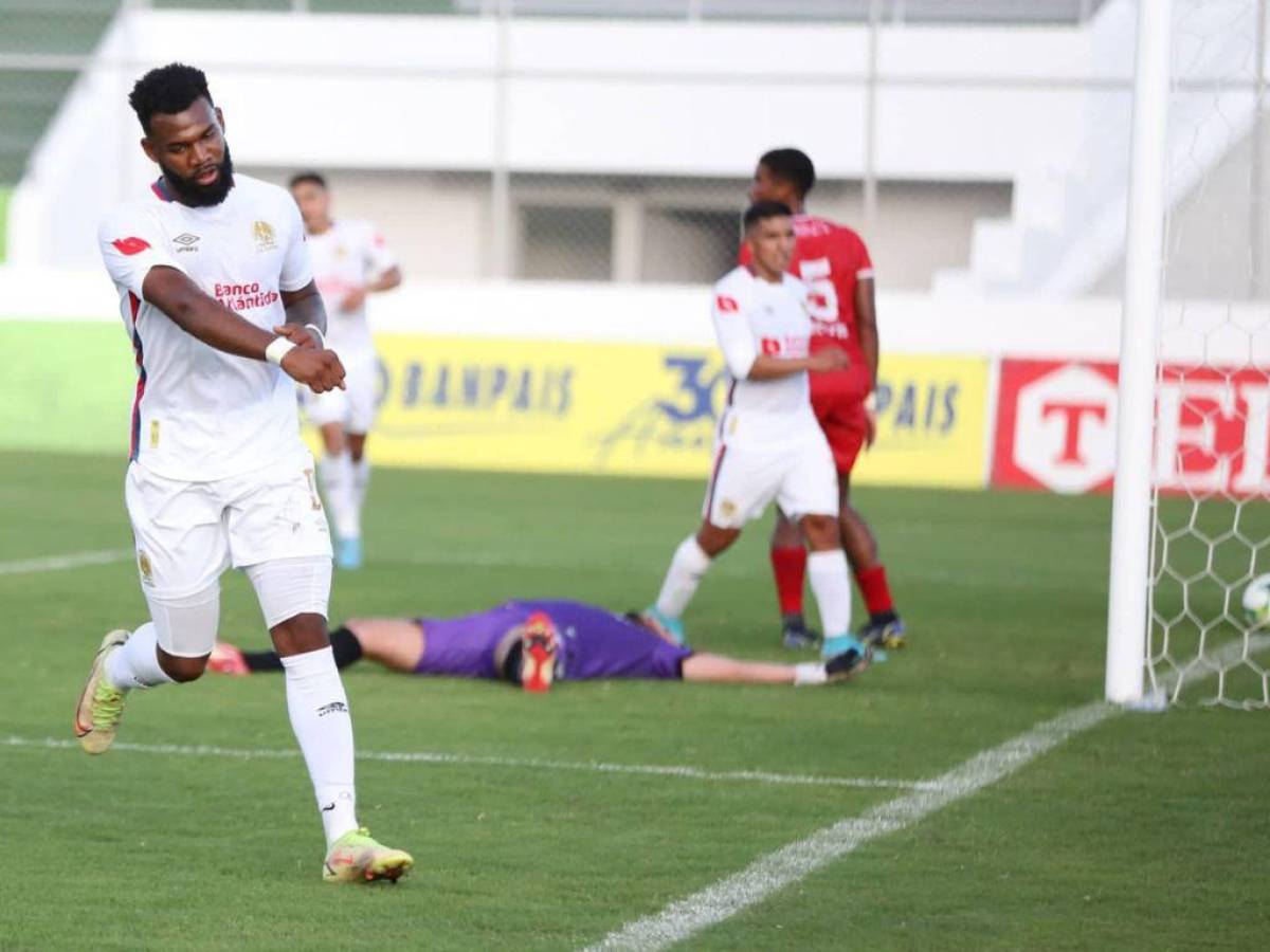 Olimpia asegura el primer lugar del Apertura 2022 tras triunfo 2-0 ante Real Sociedad