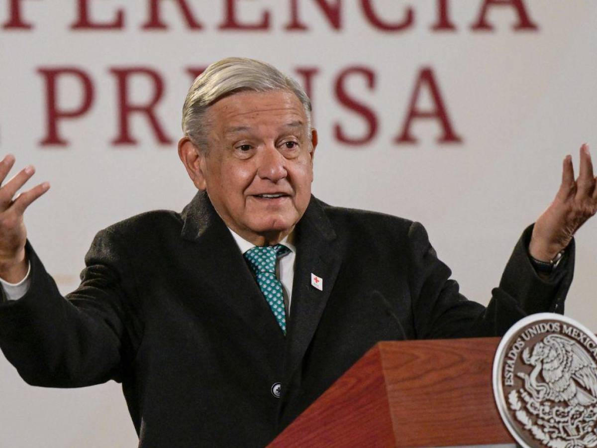 AMLO critica papel de EEUU en crisis de Perú