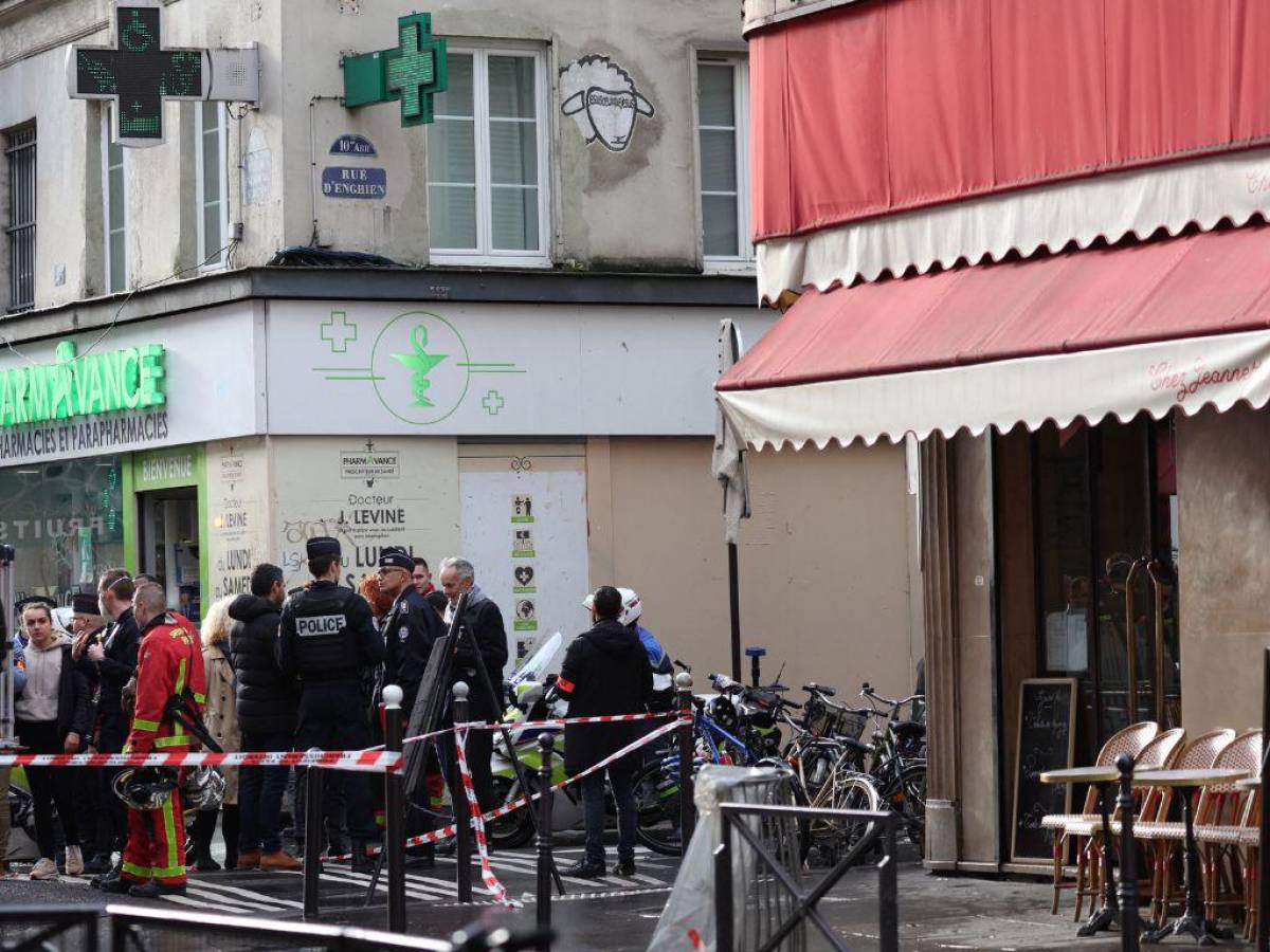 Hombre detenido por tiroteo en París confesó haber actuado por “racismo”