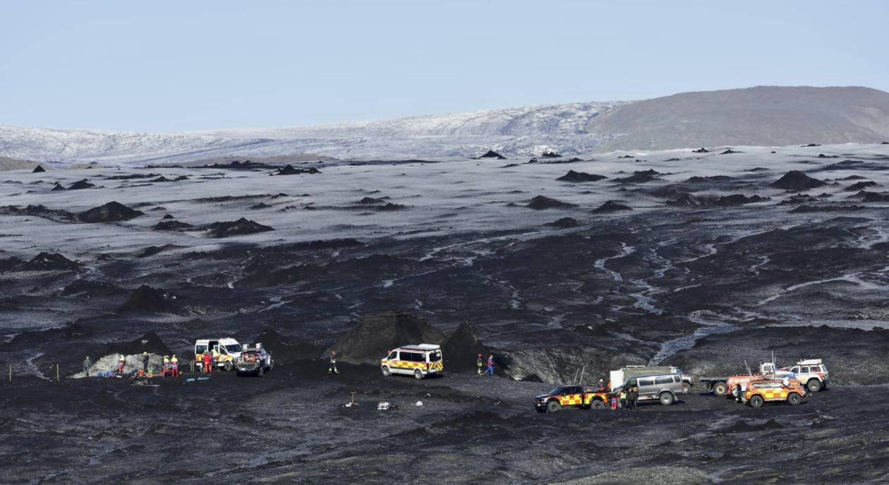 Turistas corren riesgos tras aventuras en sitios congelados en Islandia