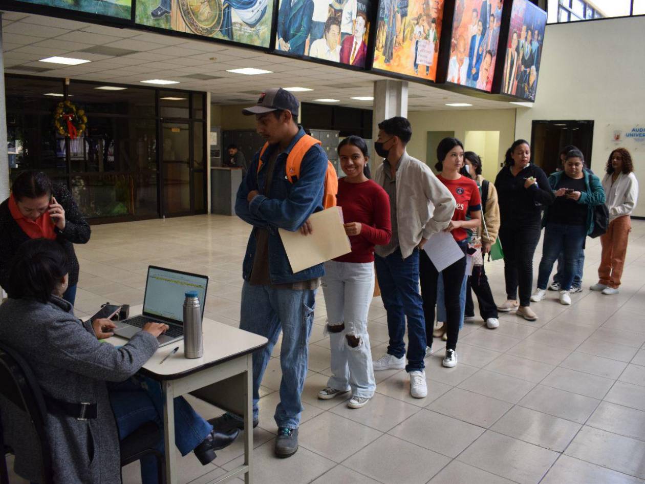 UPNFM realiza pruebas de admisión para estudiantes de primer ingreso 2025