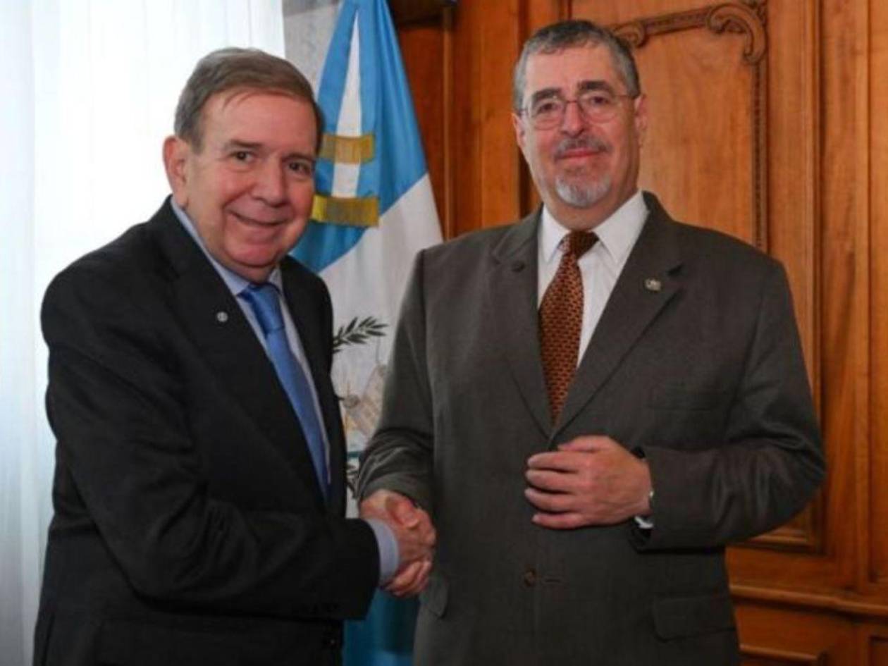 Presidente de Guatemala ofrece total respaldo a Edmundo González: “No están solos”