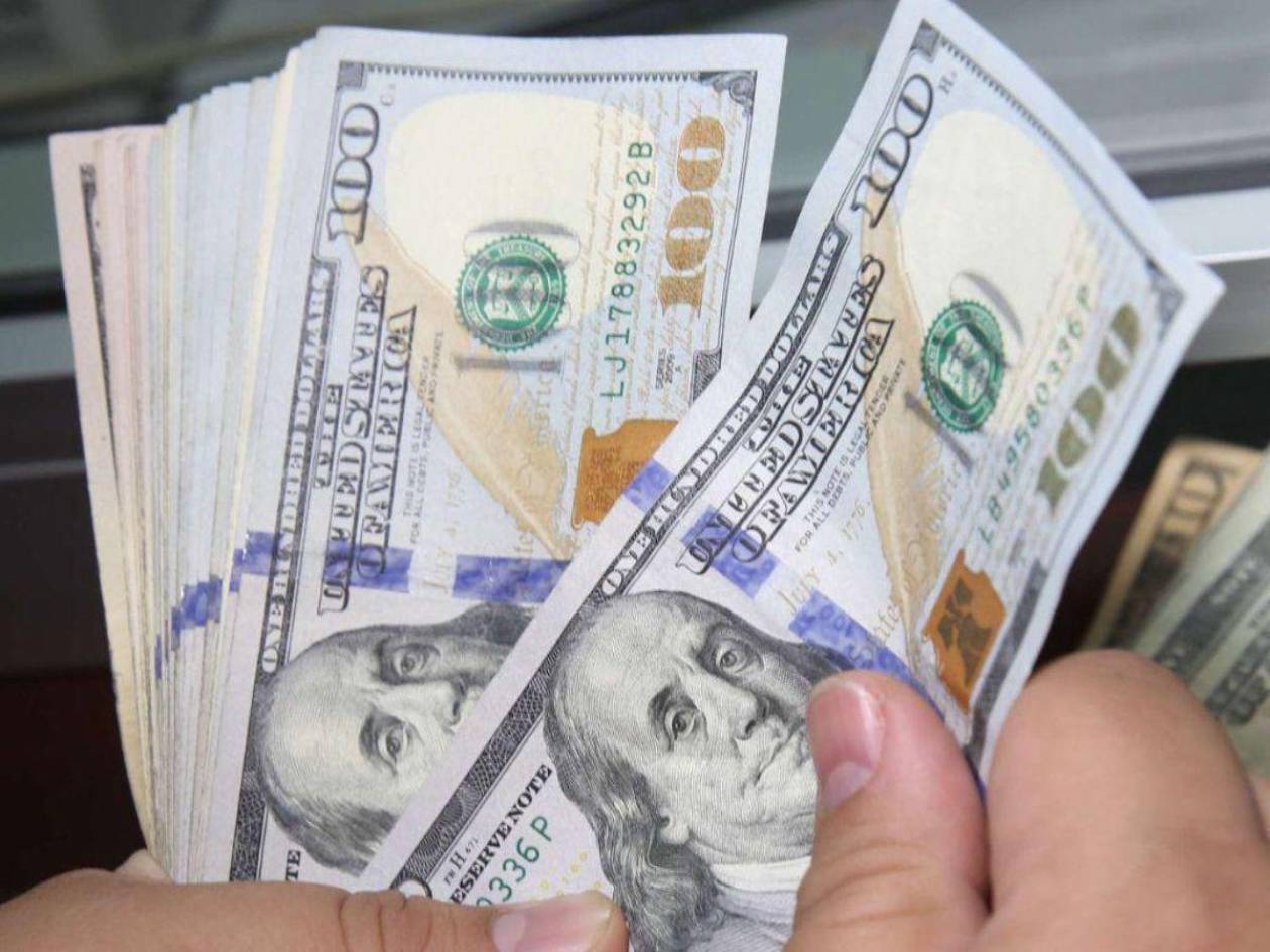 Dólar está a menos de cuatro centavos para cotizarse en 25 lempiras