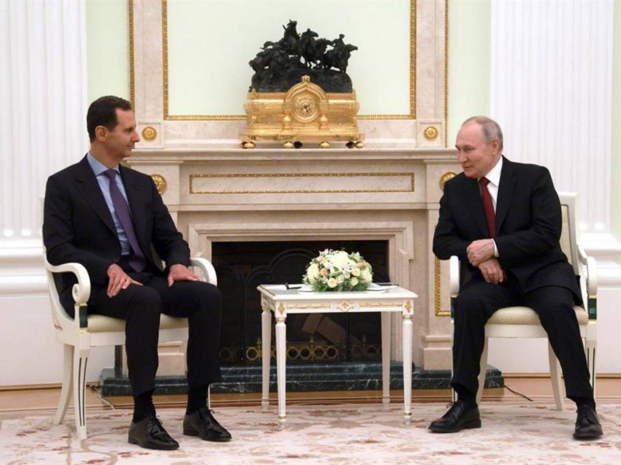 Moscú acaba con especulación: Putin ofrece refugio a al Asad y a su familia