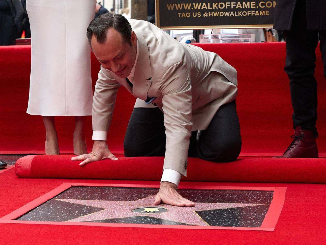 Jude Law recibe una estrella en el Paseo de la Fama de Hollywood