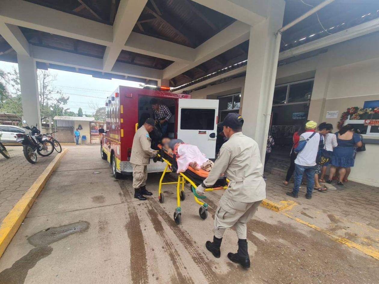 Menor de 16 años pierde a su bebé tras dar a luz en un bus en Olancho