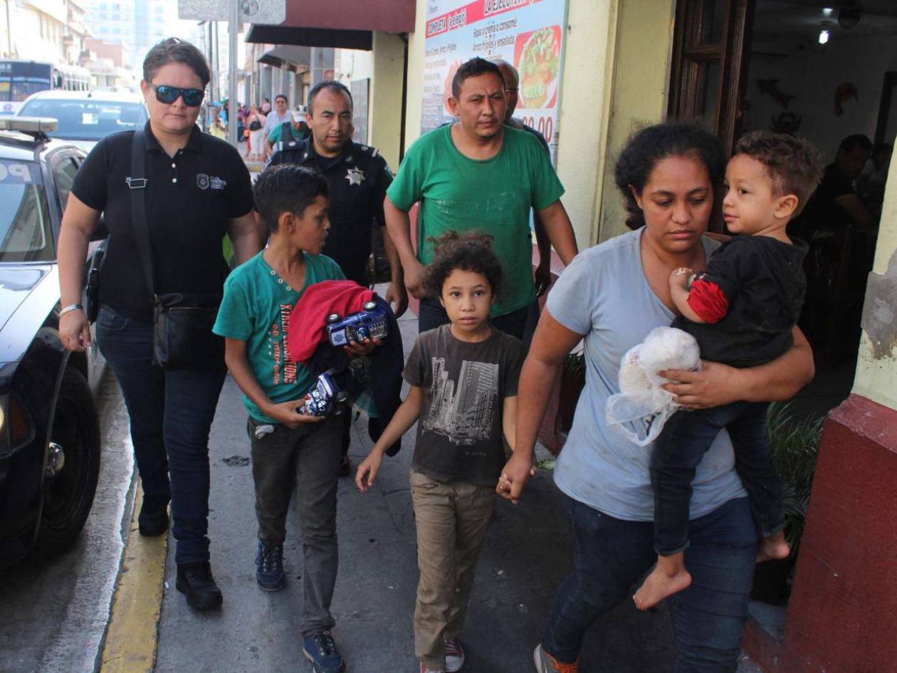 Ocho migrantes que estaban secuestrados son rescatados en el sur de México