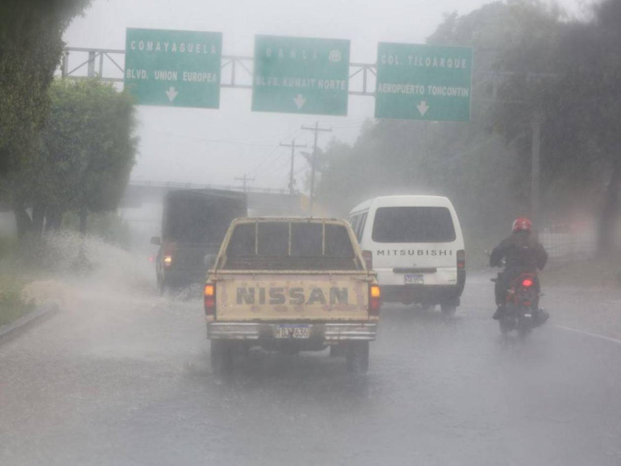 Elevan a alerta amarilla siete departamentos por lluvias; el resto se mantiene en verde