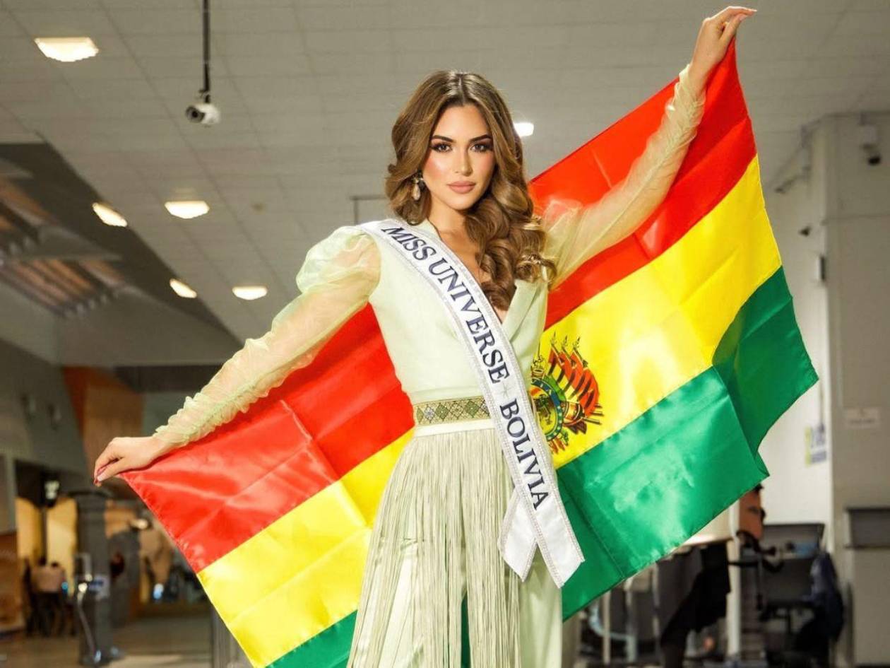 Miss Bolivia 2024 se compromete con su novio en la final de Miss Universo