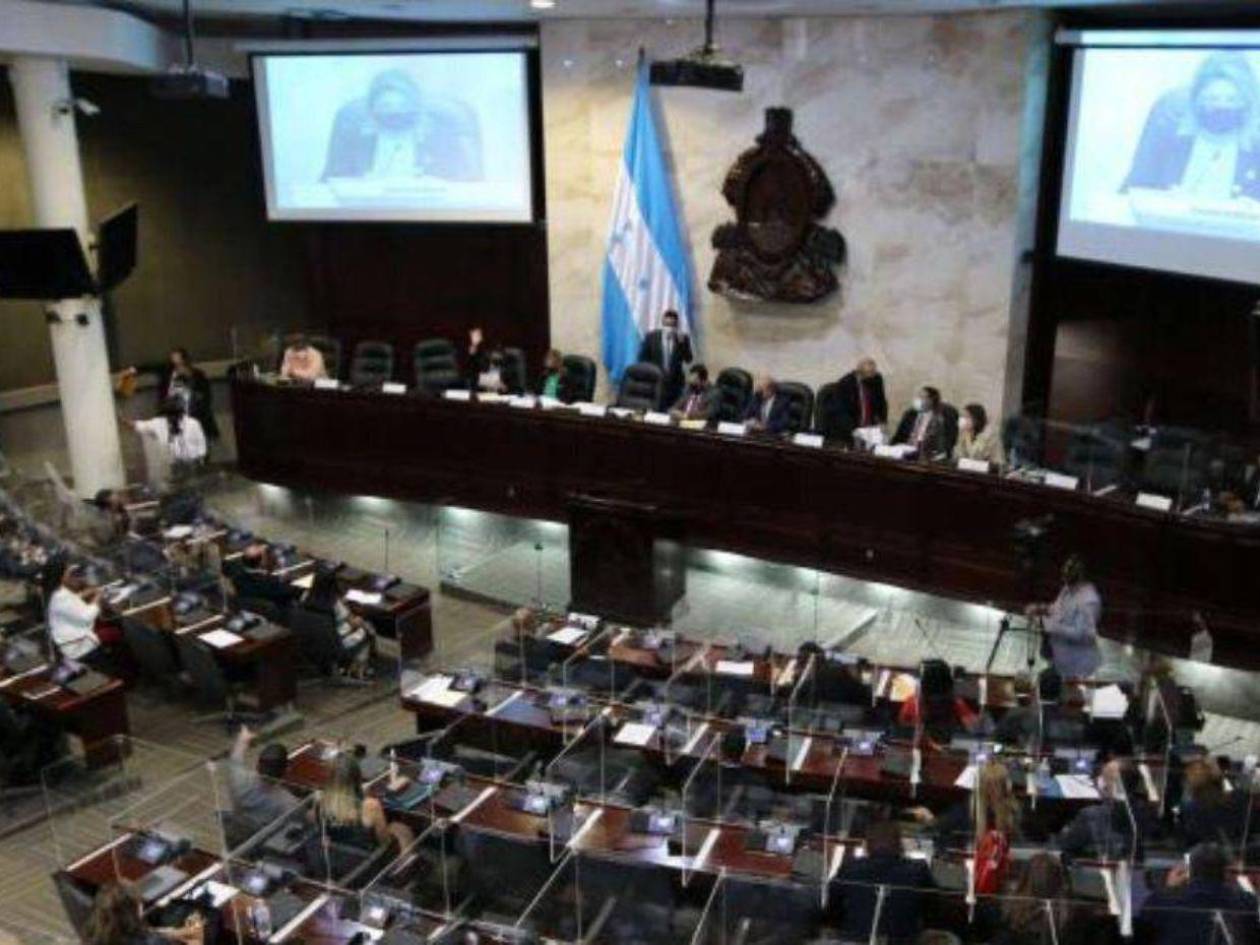 Diputados no quieren aprobar presupuesto para insultos