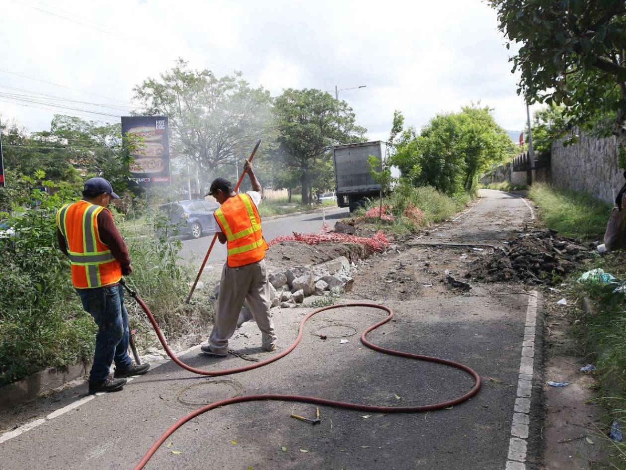 Inician trabajos de un puente peatonal frente a la Teletón