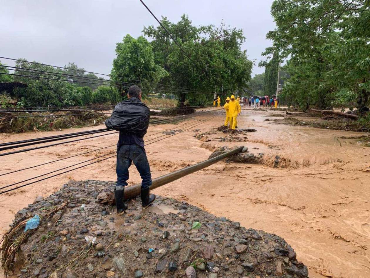 Tormenta Sara en Honduras: 72 horas de impacto con avance lento