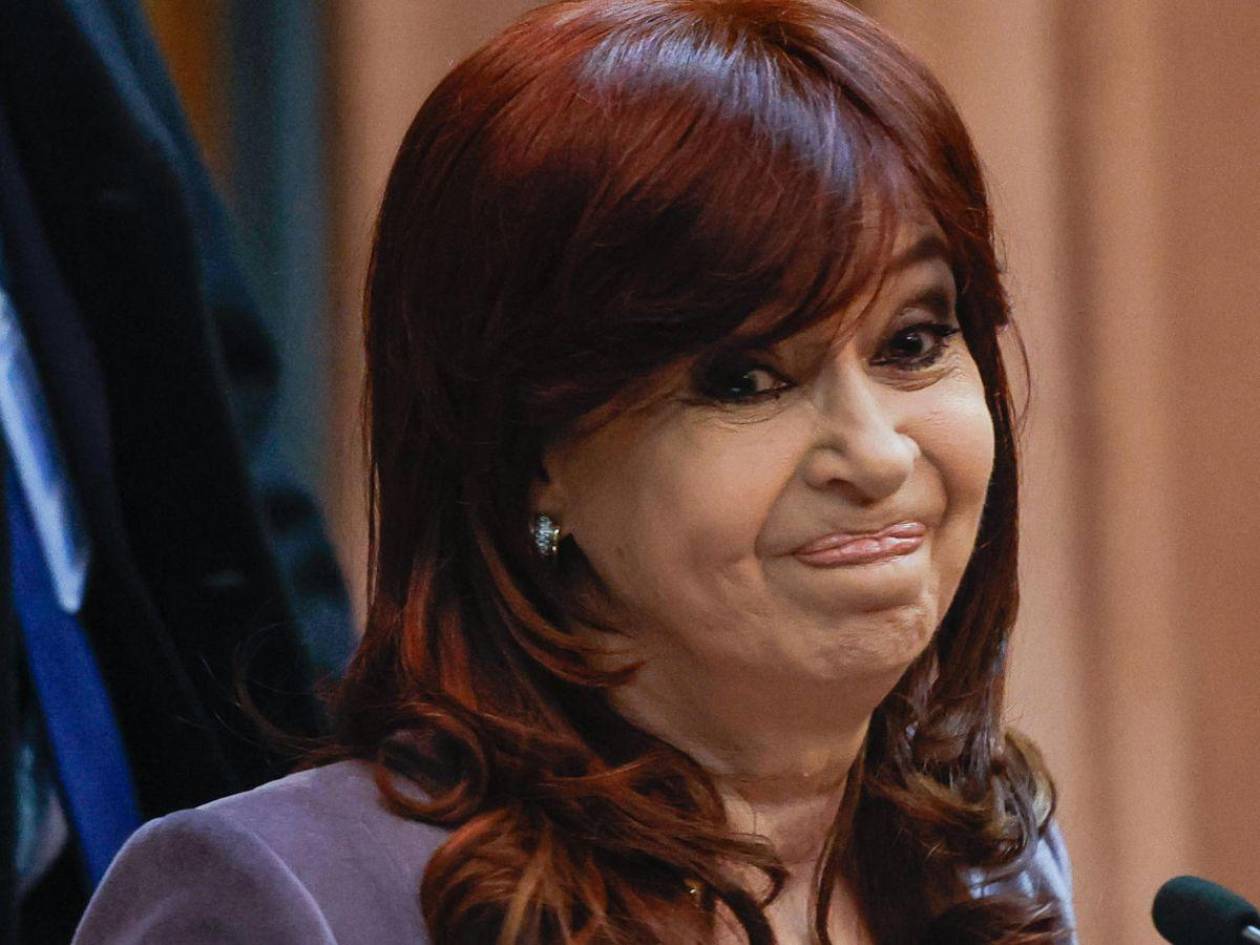 Justicia argentina confirma condena de seis años de prisión a Cristina Fernández