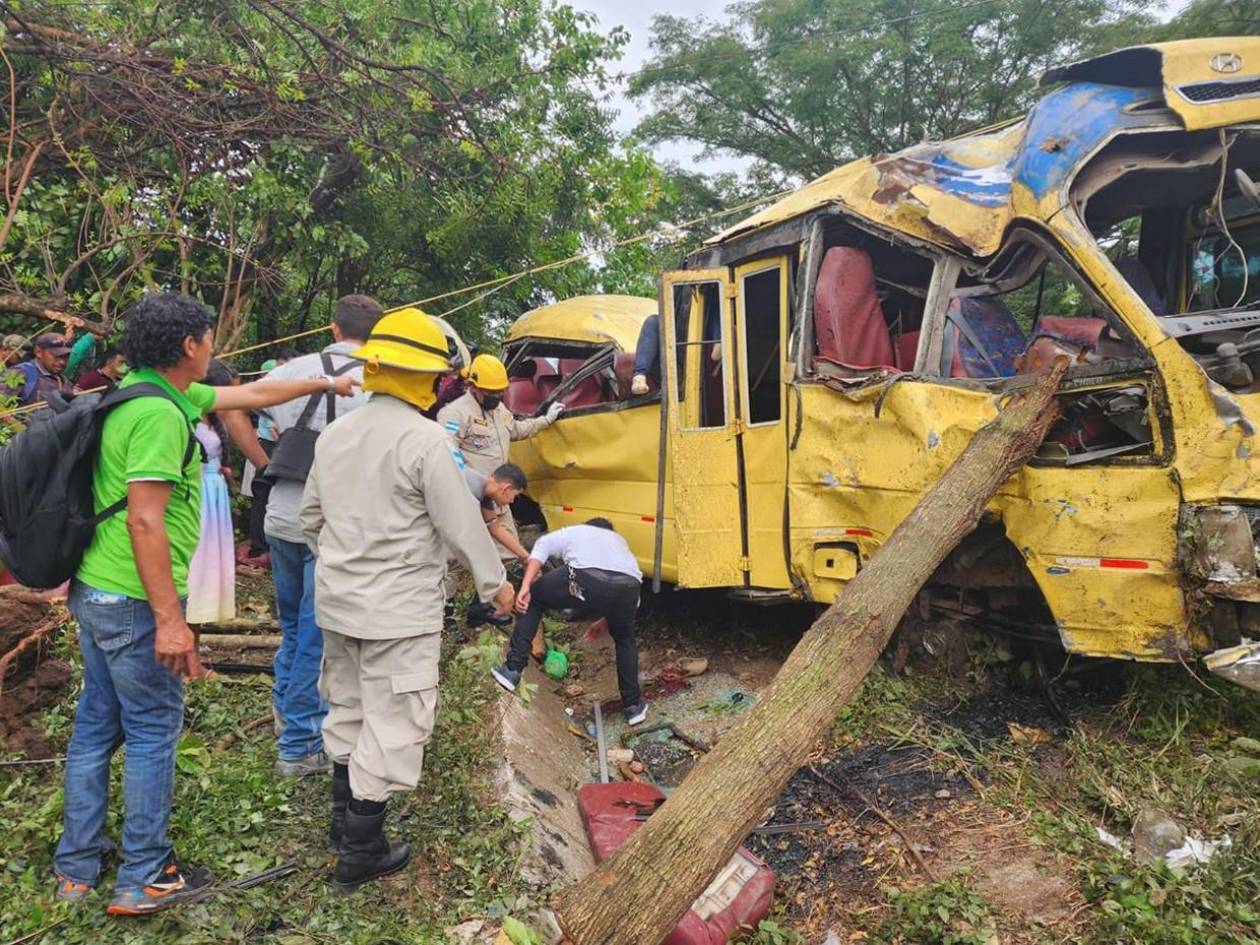 Accidente de bus en Namasigüe deja al menos dos muertos y varios heridos