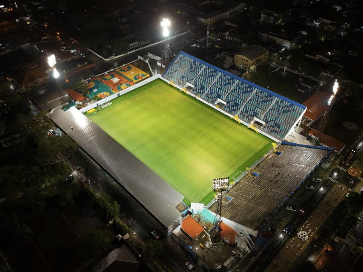 Honduras vs México: Esto se invirtió para mejorar el alumbrado del Estadio Morazán