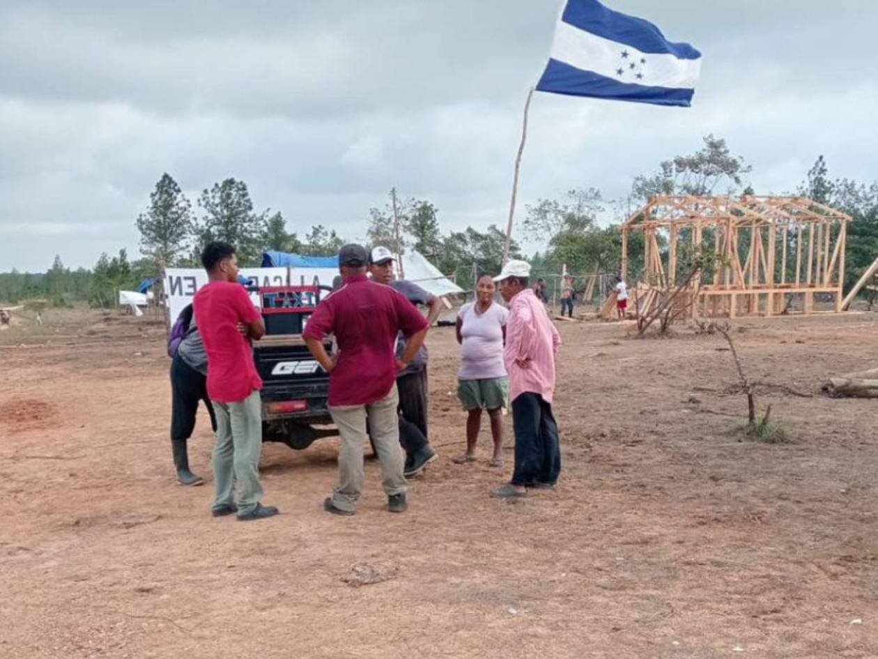 Líder indígena pide a Rixi Moncada ser humilde y no asegurar que va a construir cárcel en “terreno ajeno”