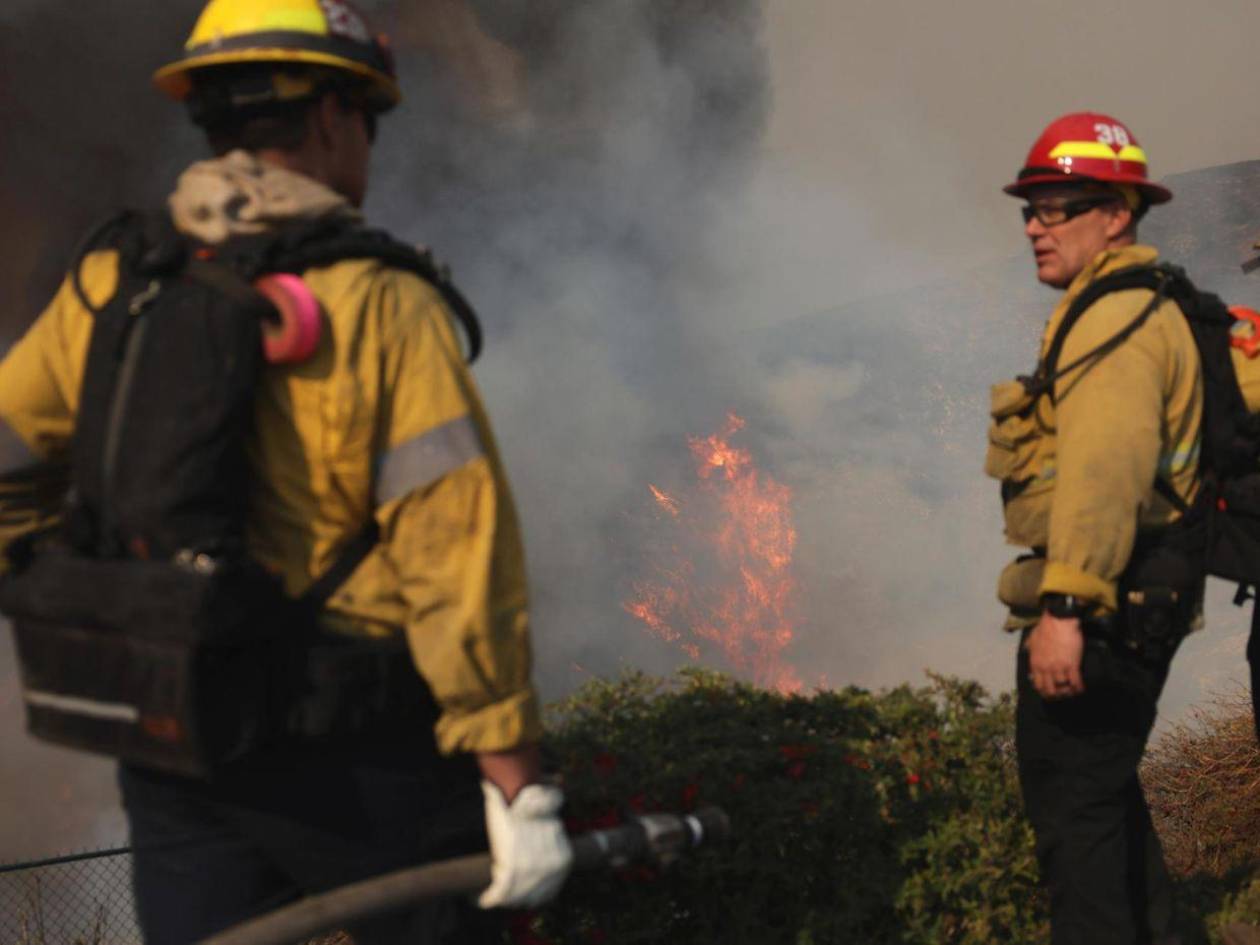 A 16 ascienden los fallecidos por los incendios en Los Ángeles