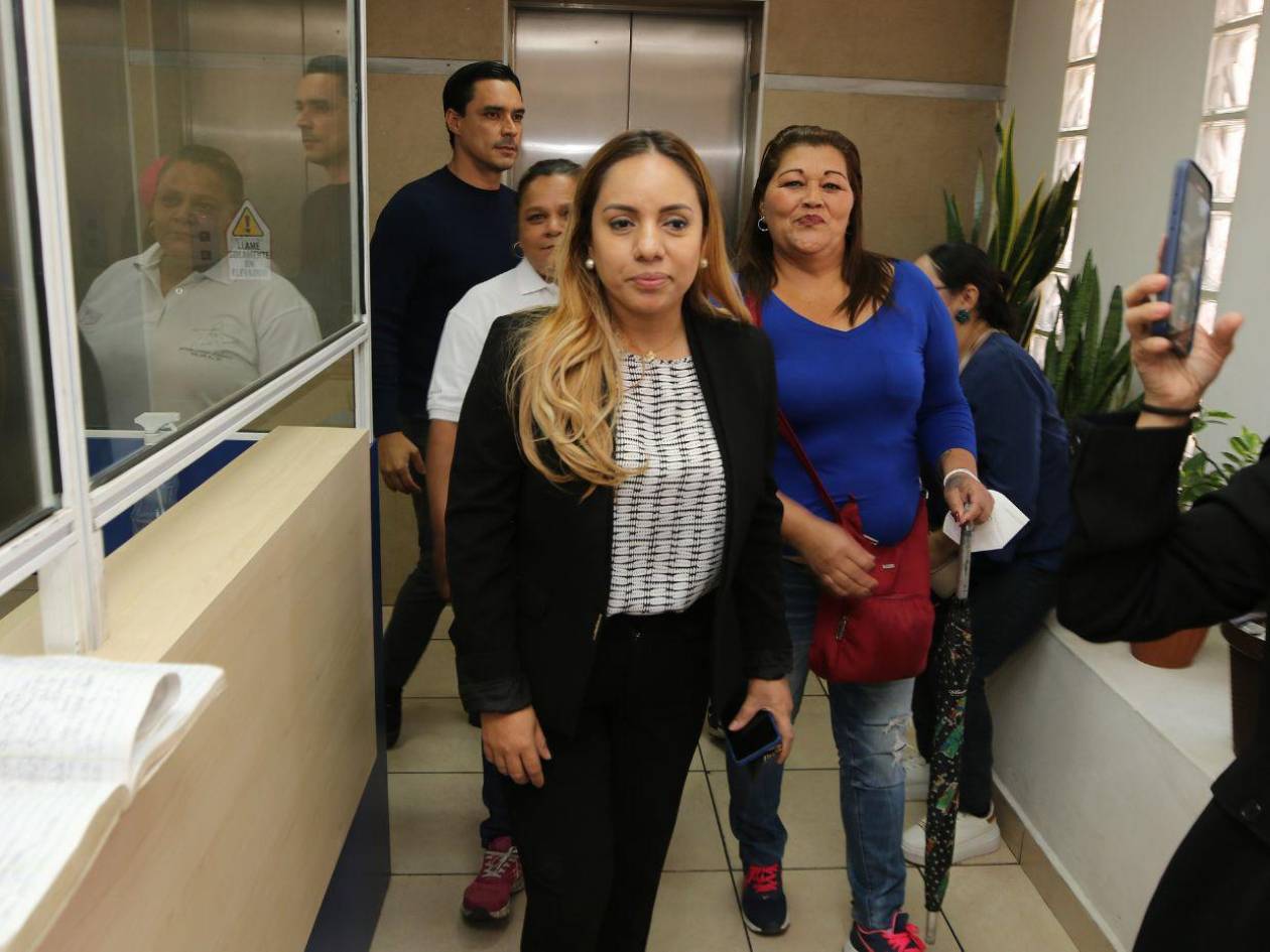 Aspirante a diputada Sara Zavala pide protección ante el Conadeh