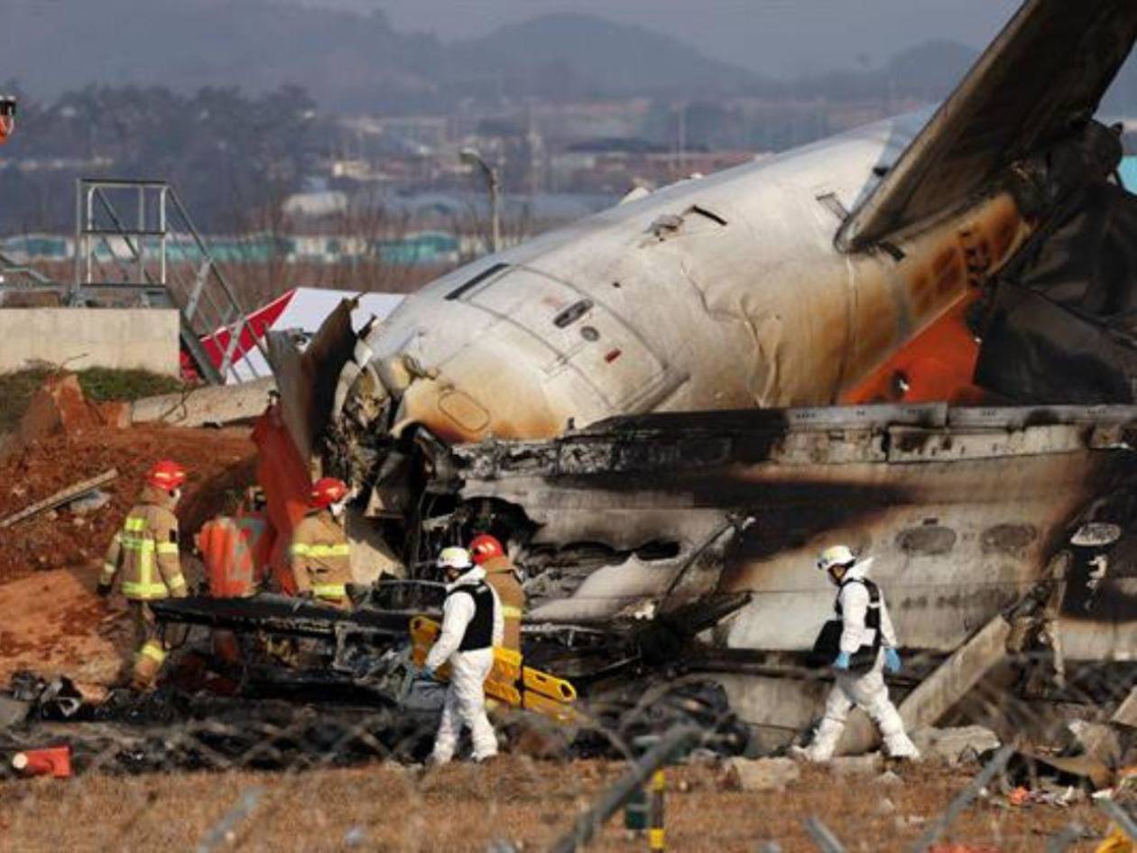 Identifican a 140 víctimas del accidente aéreo en aeropuerto de Muan, Corea del Sur