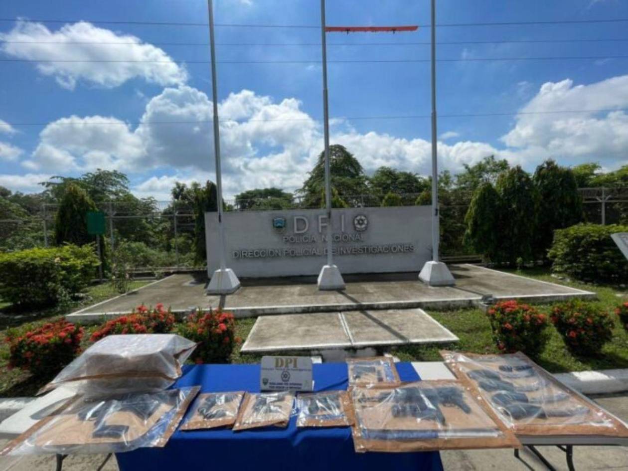 Descubren armas y municiones en una bodega en San Pedro Sula