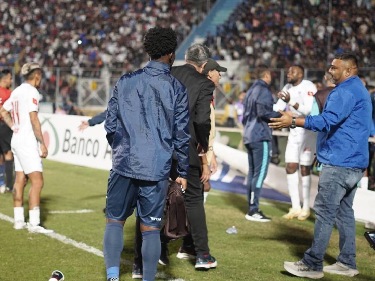 Video: Así fue la fuerte discusión entre Pedro Troglio y Diego Vázquez en final de Liga Nacional