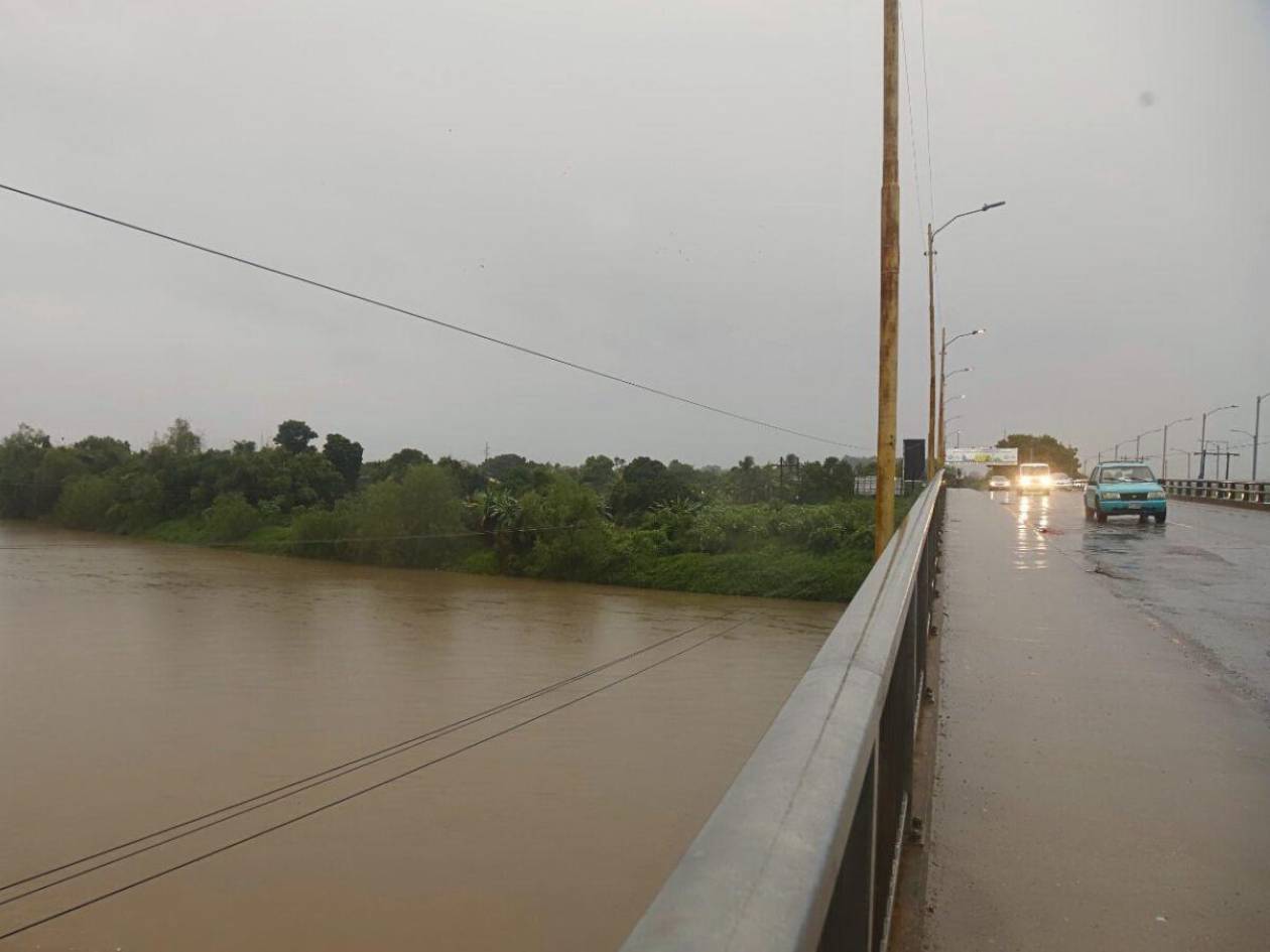 Tormenta Sara: Cortés, Santa Bárbara y Copán podrían revivir crisis de Eta y Iota