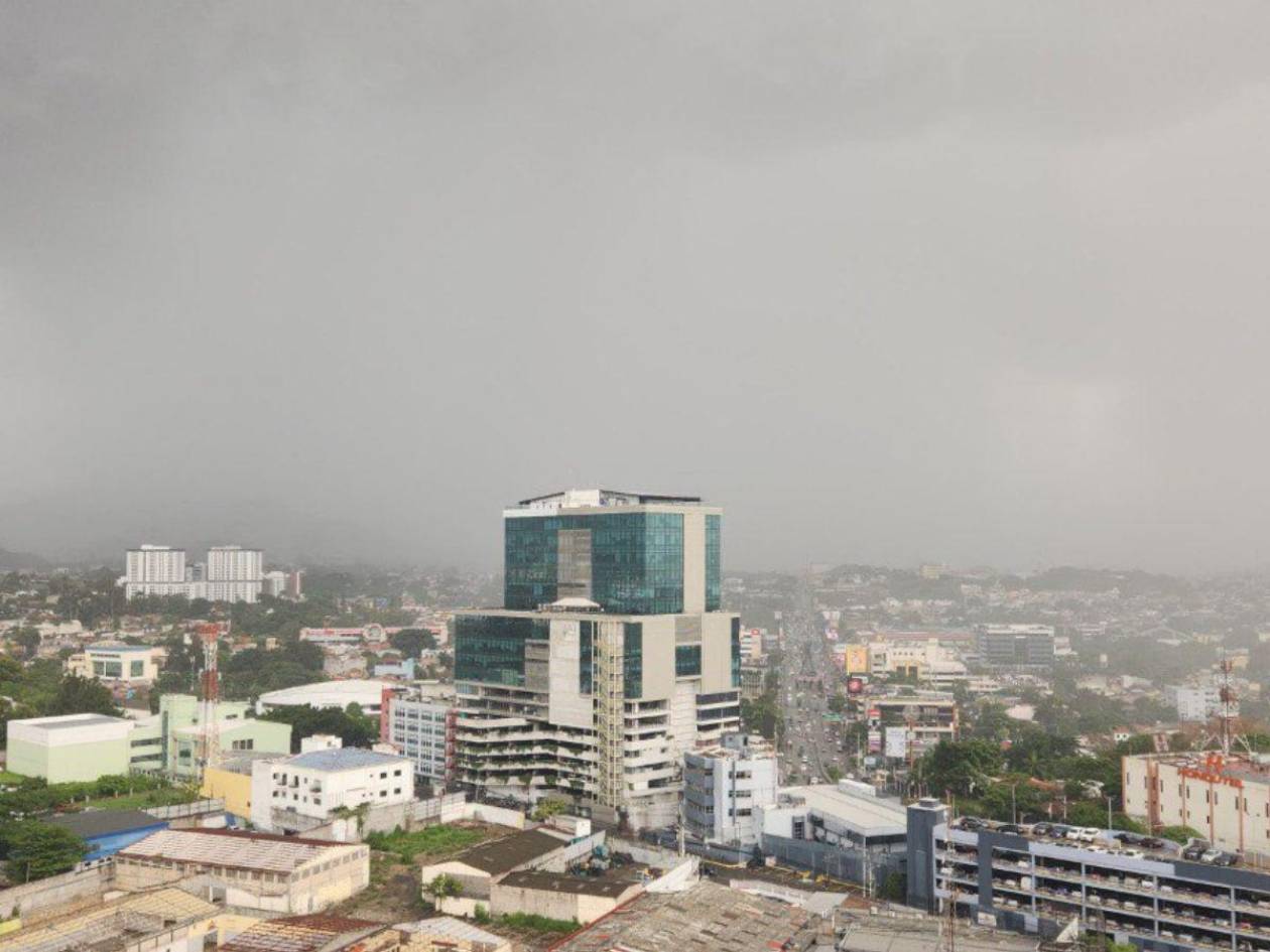 Seguirán las lluvias en la capital, pero con menor probabilidad