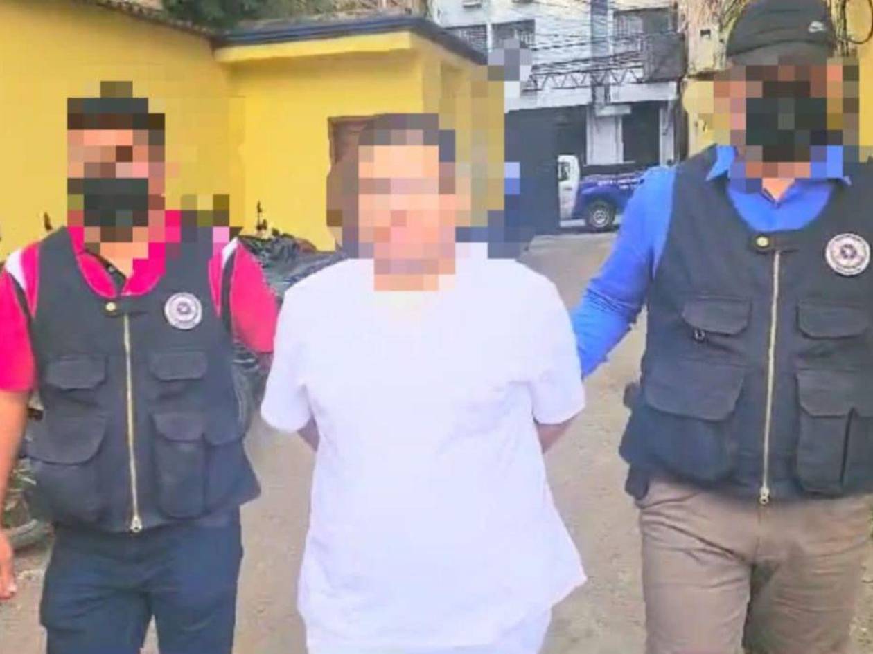 Arrestan a practicante de Enfermería por abusar de un menor de edad en el Hospital Santa Rosita