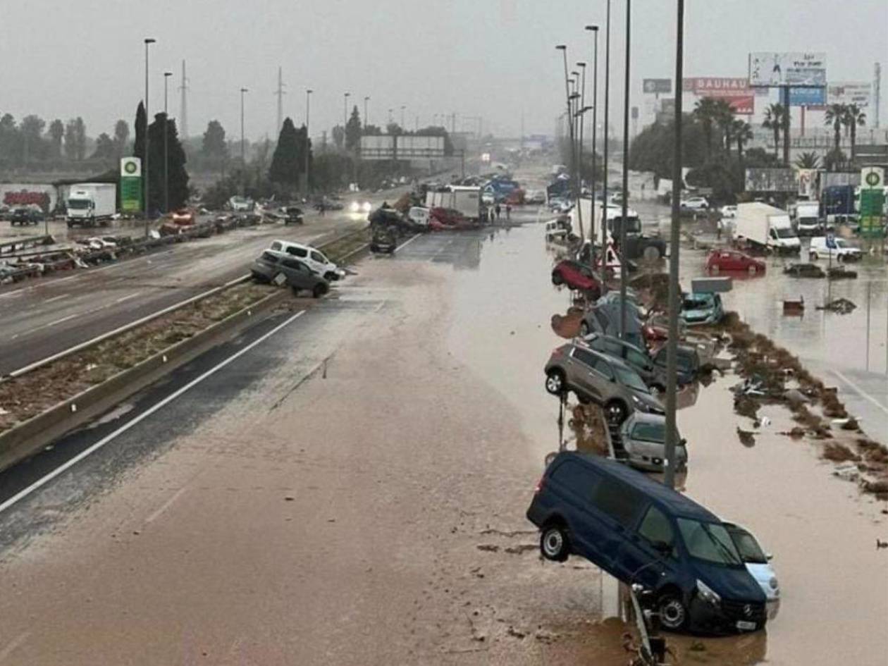 Hondureños a la deriva tras lluvias en Valencia: “Sin señal, sin comida y sin agua”