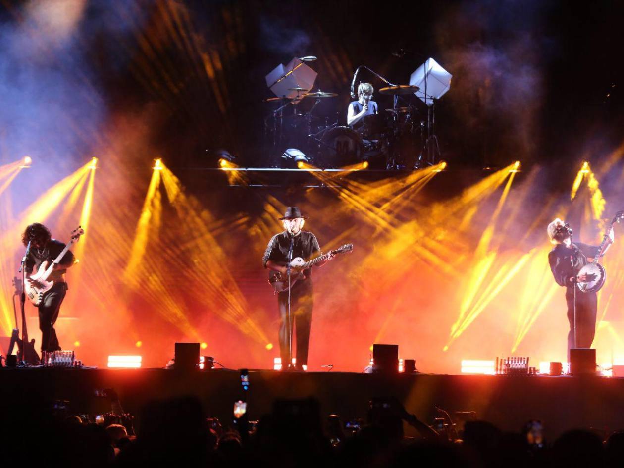 Morat evoca sus más grandes éxitos en “una noche de sueños” y pijamas en Tegucigalpa