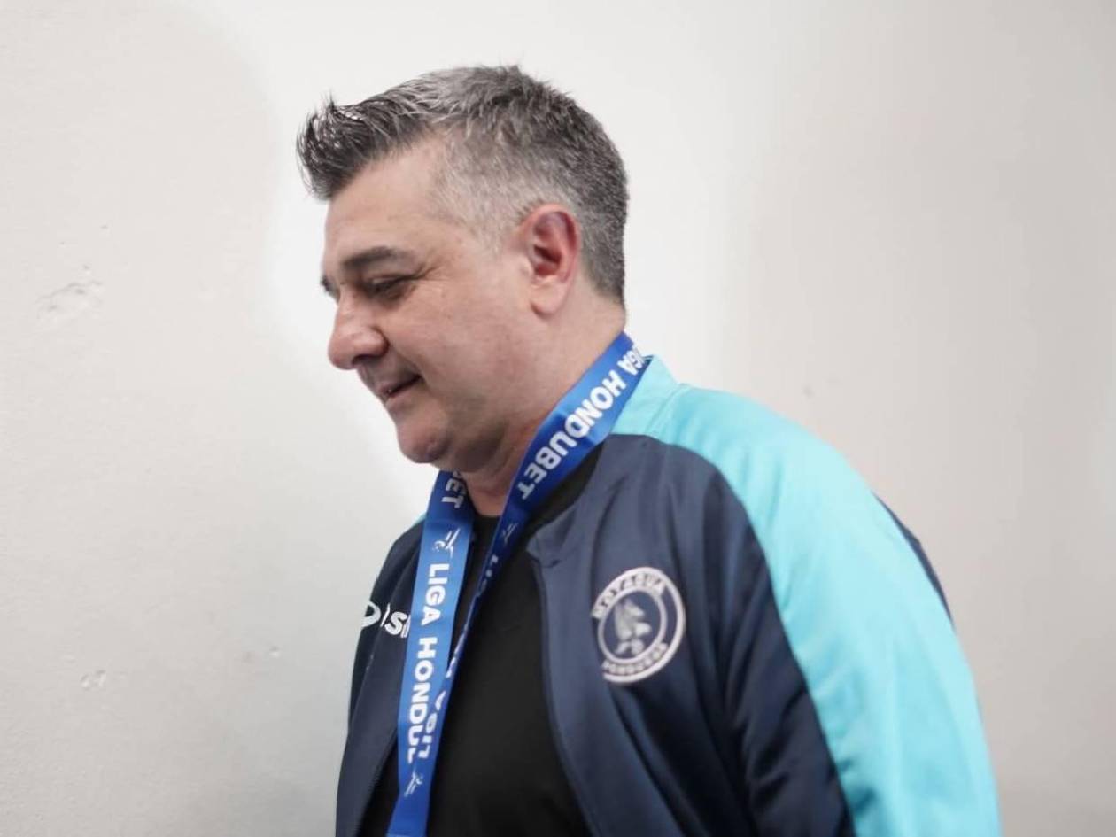 Diego Vázquez se destapa: Fichajes, Troglio, campeonato de Motagua y mensaje a José García