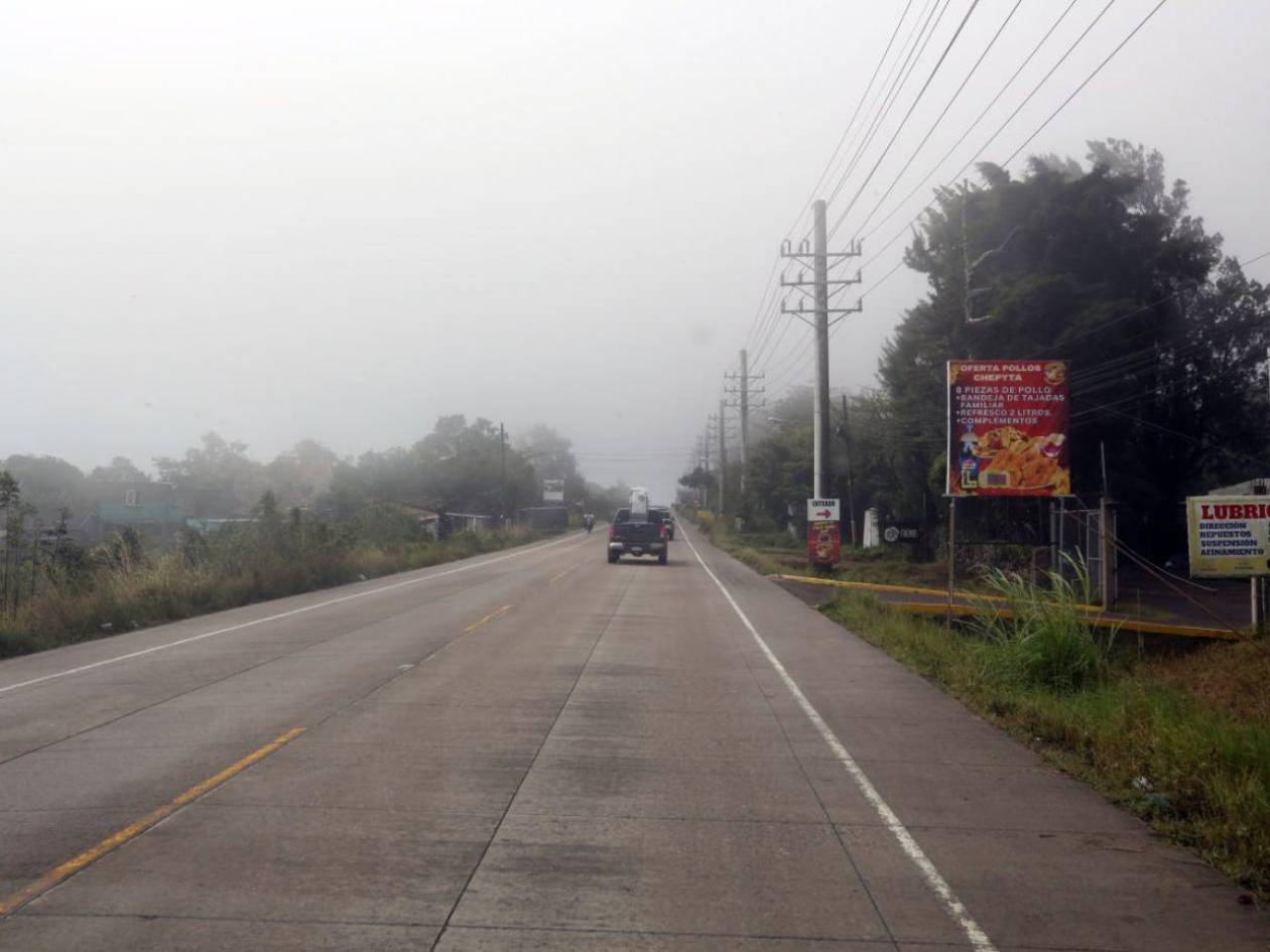 Poca señalización e iluminación, un riesgo en la carretera del sur