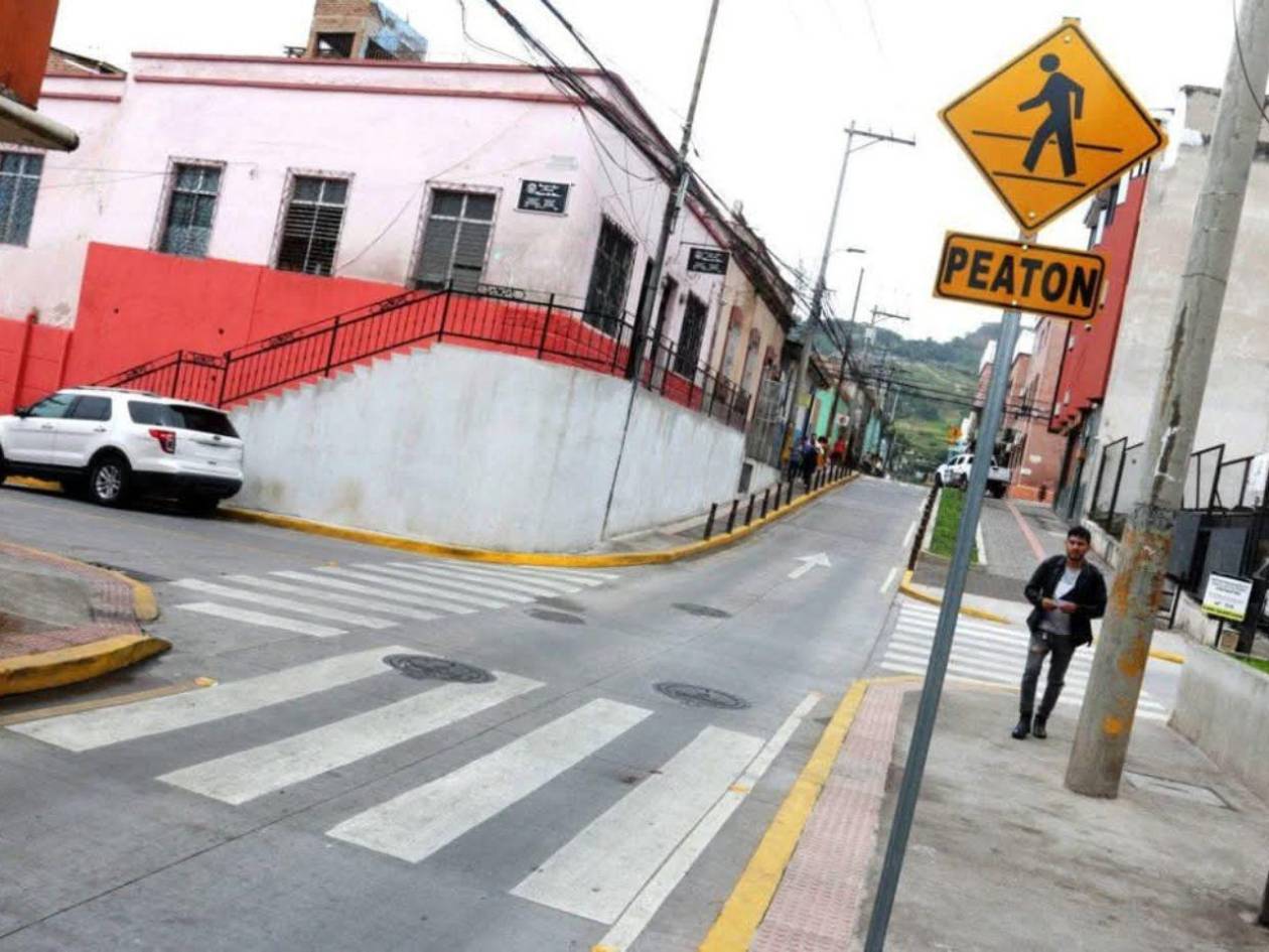 La avenida Cervantes de Tegucigalpa, a horas de ser habilitada tras recuperación