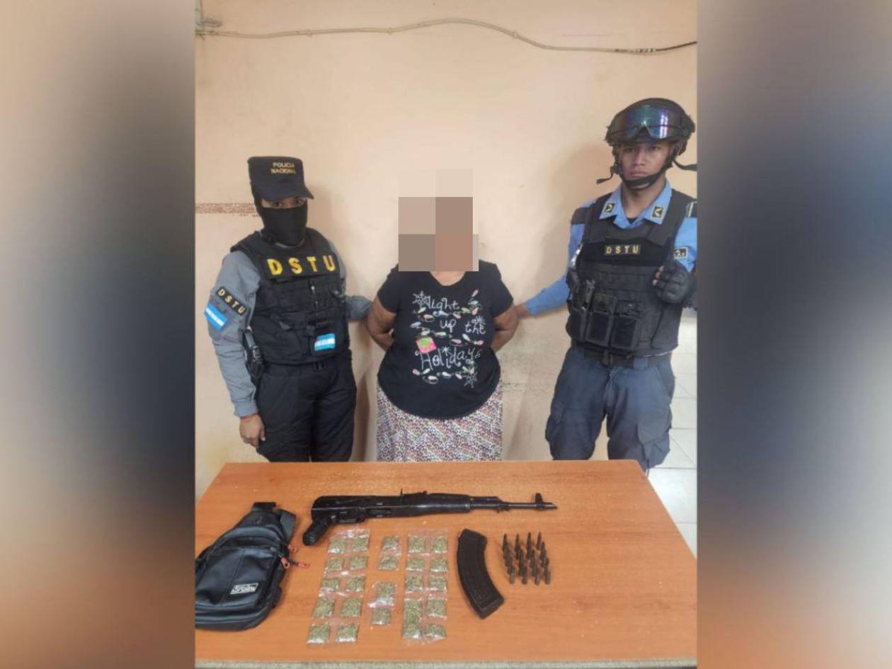 Capturan a anciana con droga y un AK-47 en San Pedro Sula