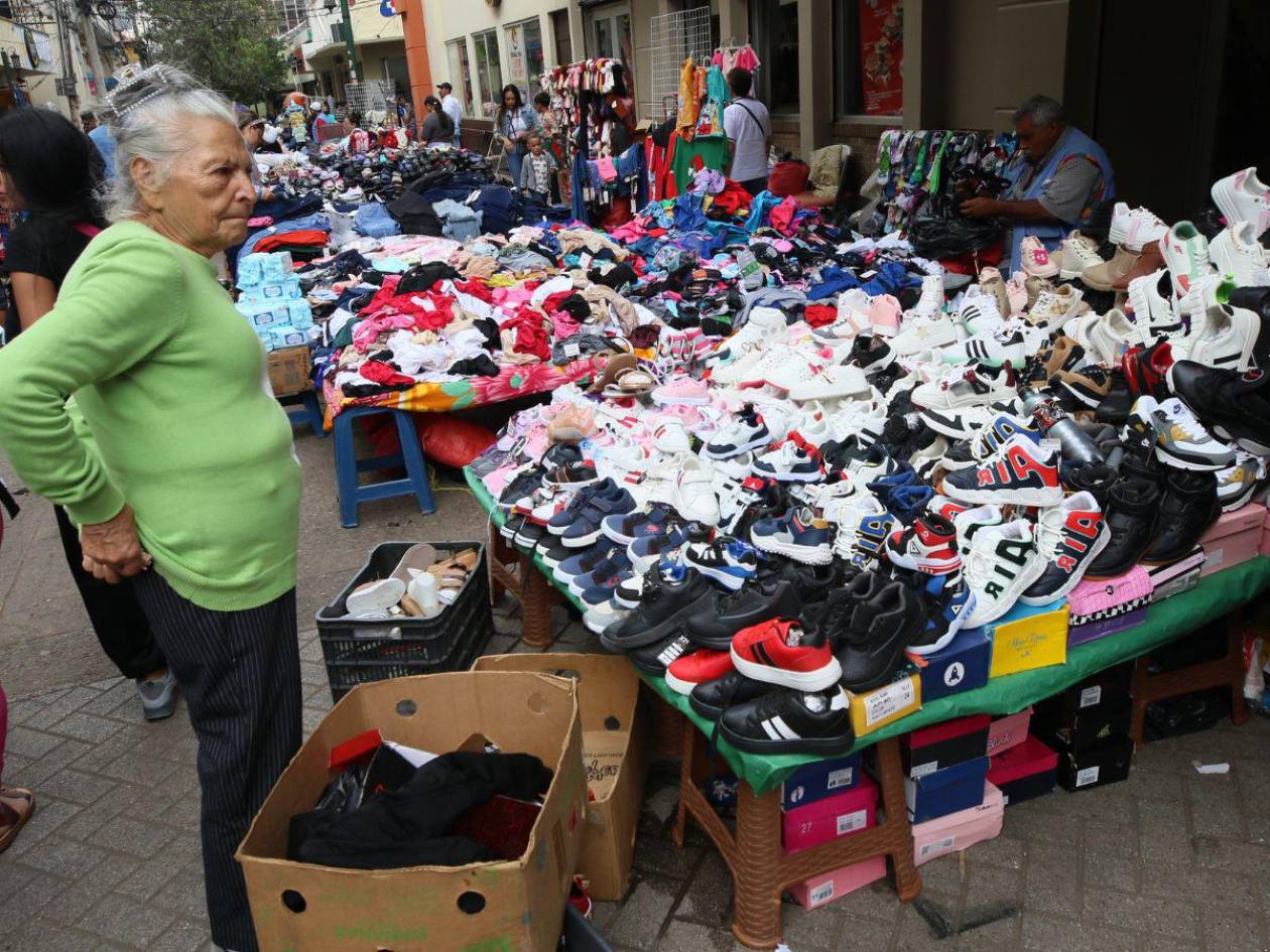 Comercio chino causa caída de 50% en ventas de ambulantes de Tegucigalpa