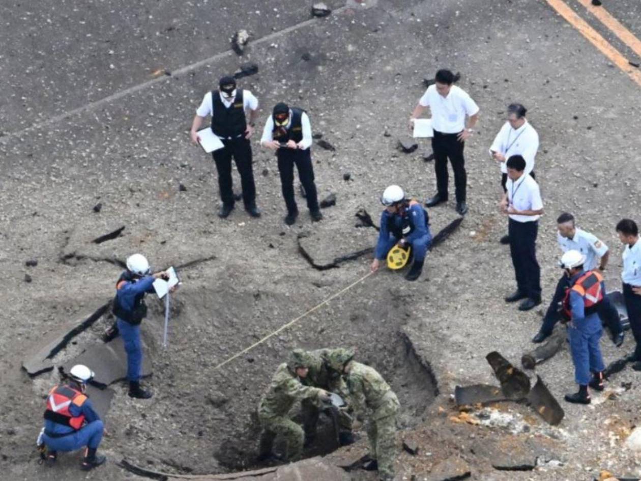 Bomba de II Guerra Mundial explota en aeropuerto de Miyazaki, Japón