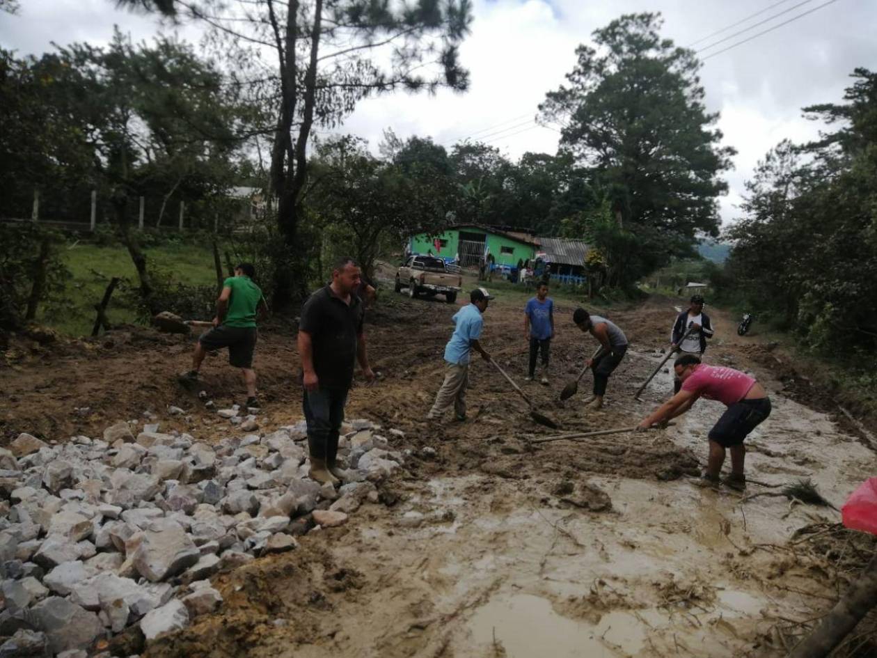 Lepaterique, Francisco Morazán, sufre por la destrucción de vías de acceso