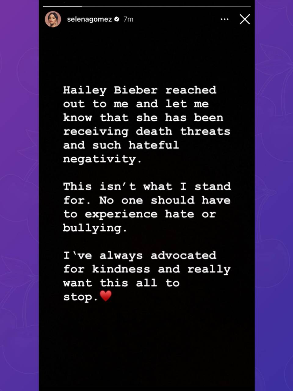 Selena Gómez defiende a Hailey Bieber: “Quiero que todo esto se detenga”