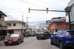 La intercepción entre las calles Las Acacias y Tiburcio Carías, en el barrio Guadalupe ya fue semaforizada pero los aparatos aún no están encendidos.