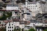 El pueblo de Rocamadour, Francia es visitado por turistas que quieren ver la icónica espada Durandarte.