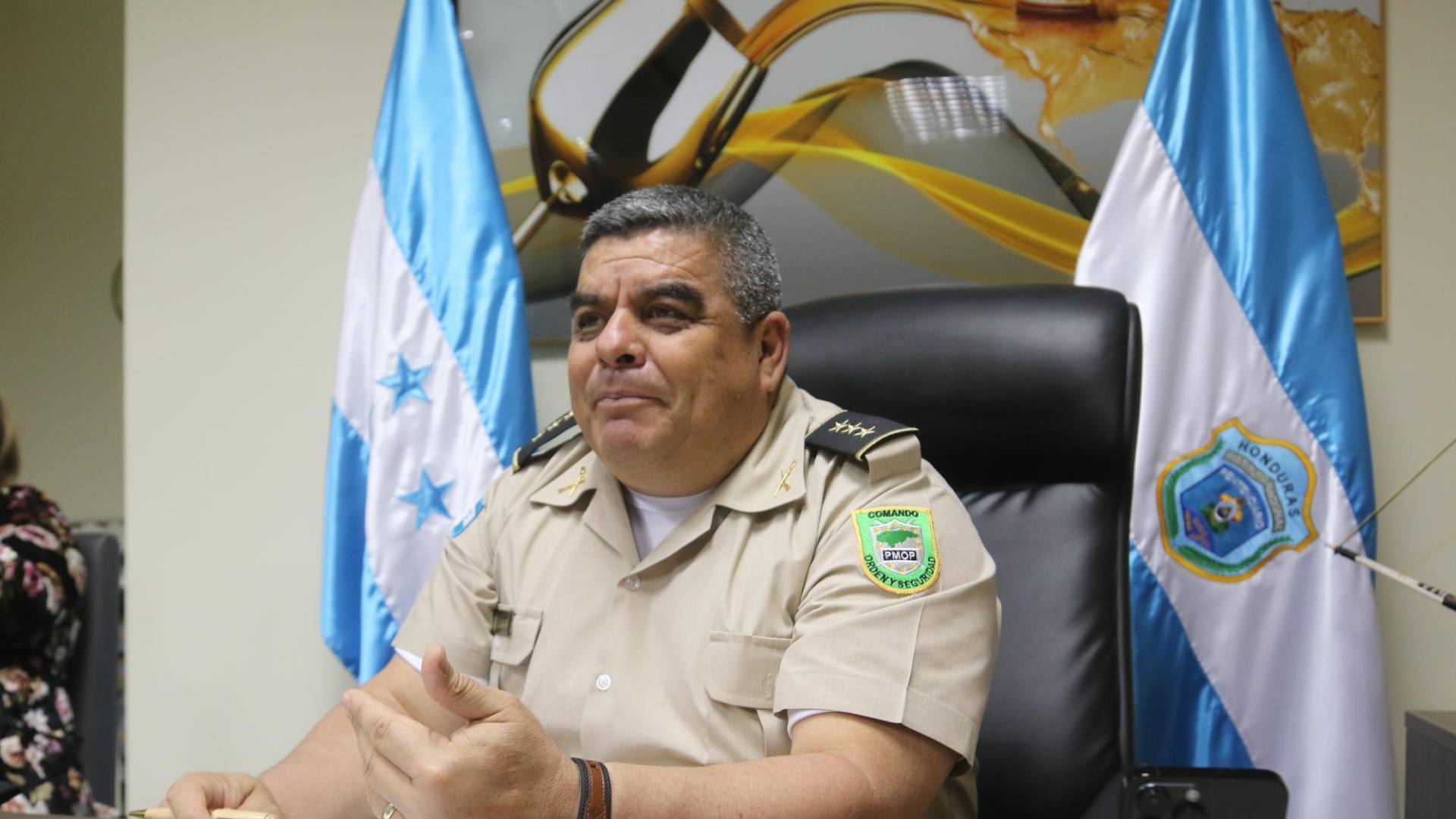 $!Ramiro Muñoz, comandante de la Policía Militar de Orden Público (PMOP), explicó a la Unidad Investigativa de EL HERALDO Plus que la Policía Nacional nunca informó de privados de libertad que salían con amañadas preliberaciones.