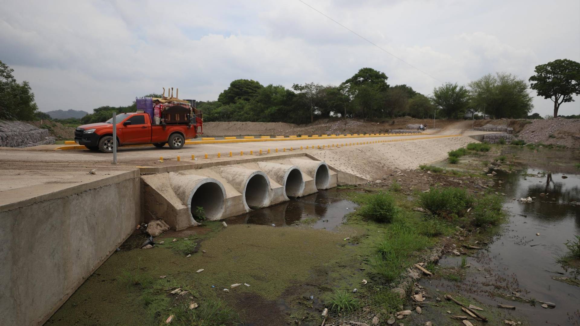 $!En 21.3 millones valoró este vado inundable la SIT, pero no es una solución permanente.