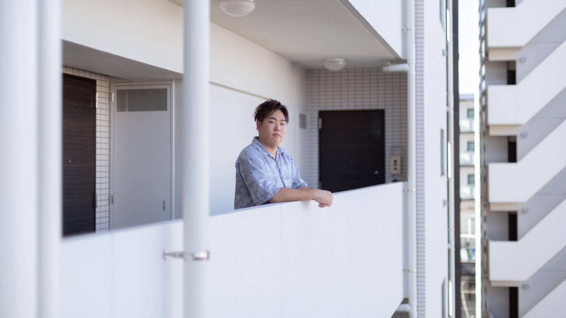 $!Yuuki Matsumoto, anteriormente Yuni, en su casa en Yokohama, Japón. Dijo que sufrió bullying por su nombre. (Shina Peng para The New York Times)