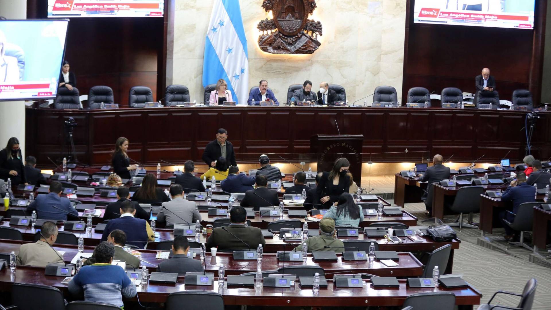 $!La Junta Directiva del Legislativo no volvió a convocar a sesiones luego que no pudiera elegir al fiscal general que el Partido Libre quería imponer, pero no cuenta con los 86 votos que manda la Constitución.