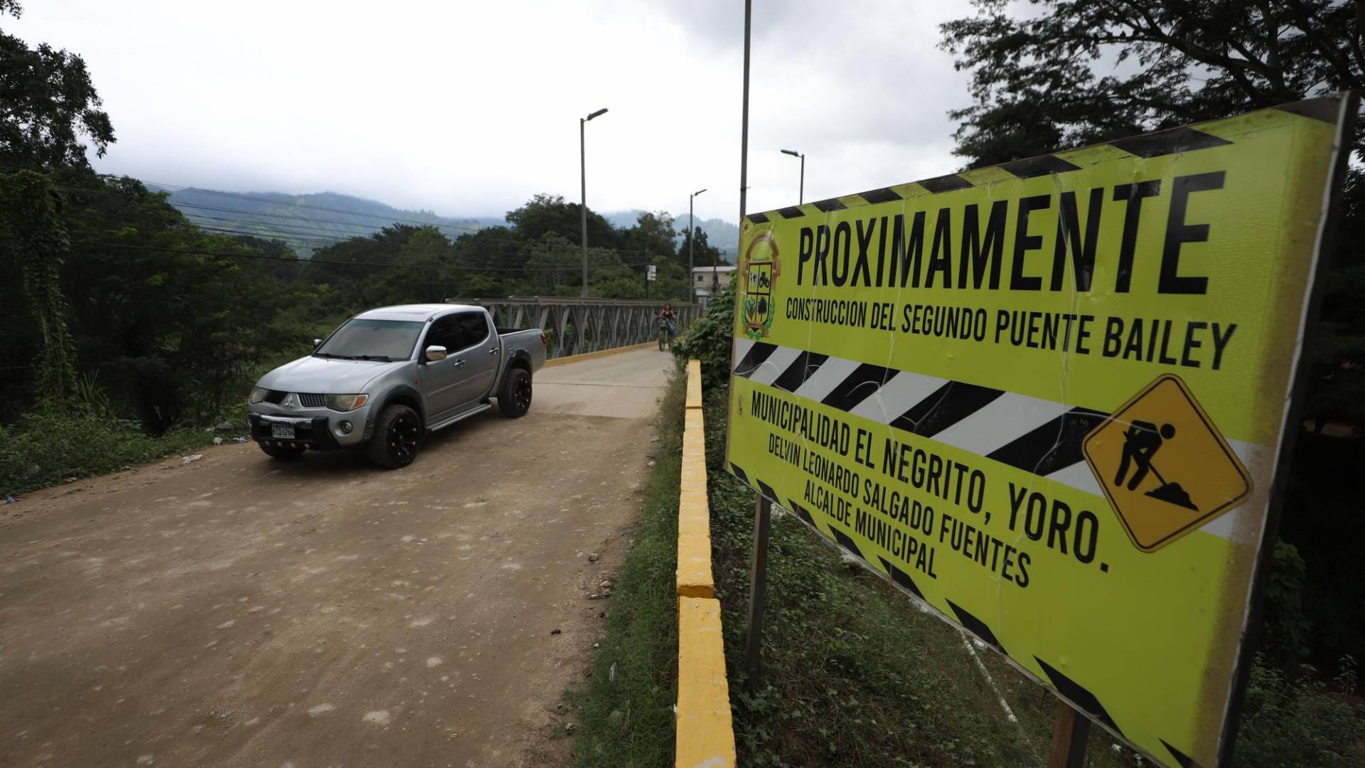 $!La municipalidad de El Negrito, Yoro anunció que instalaran la otra parte del puente Bailey no quedará terminado por falta de fondos