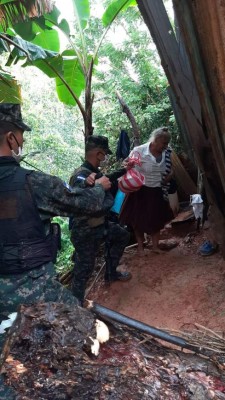 Decenas de familias continúan siendo evacuadas por impacto de Eta en Honduras (FOTOS)